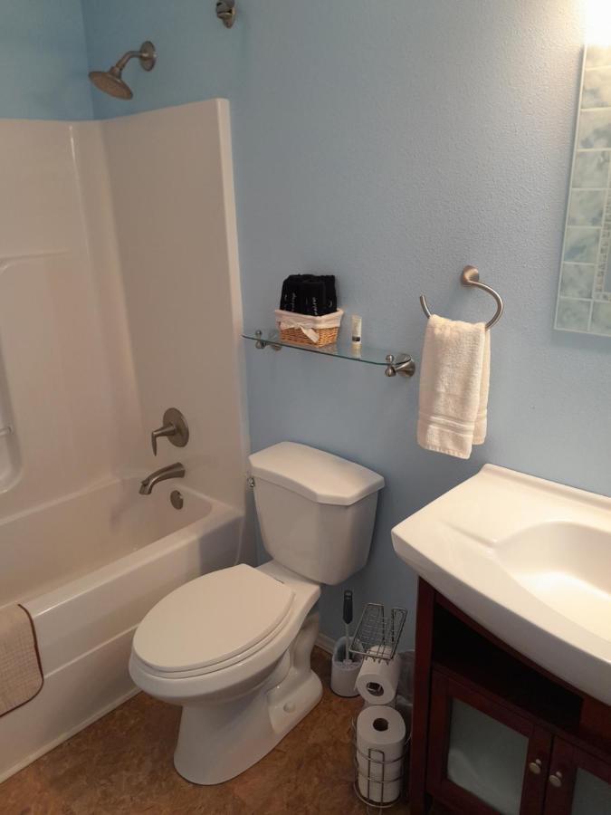Chateau Deville Of West Shreveport Homestay *